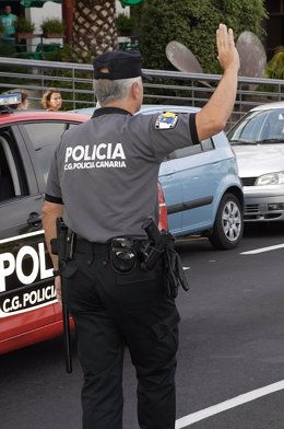 Archivo - Agentes de la Policía Canaria