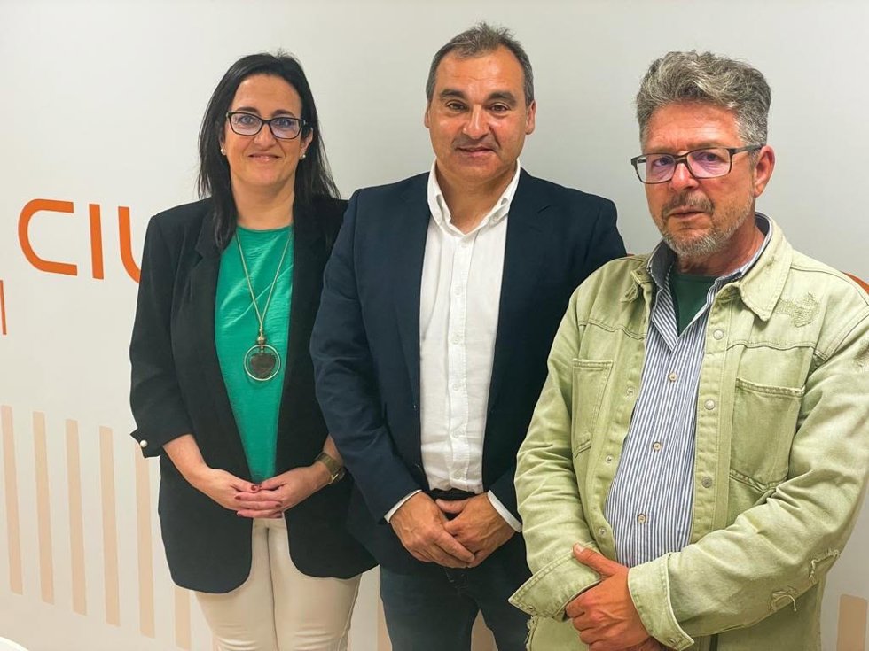 Manuel Iñarra, en el centro