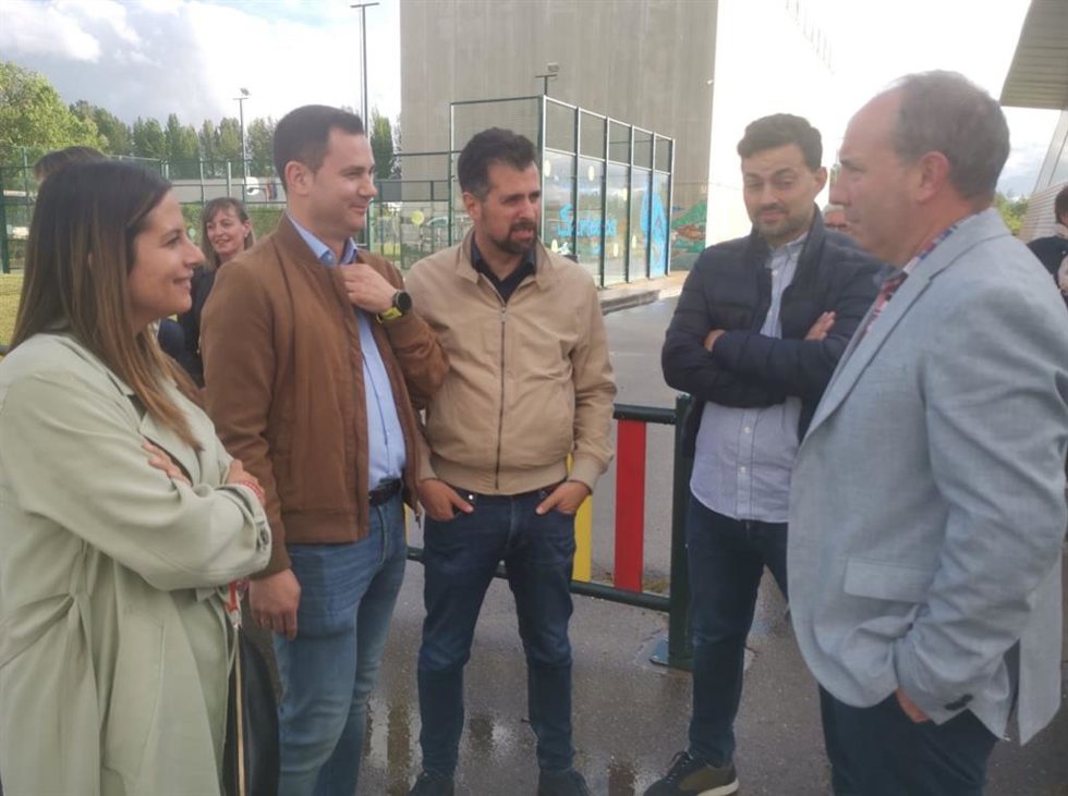 De izquierda a derecha, la procuradora socialista Nuria Rubio; el secretario provincial del PSOE de León, Javier Alfonso Cendón; el secretario general del PSOE de Castilla y León, Luis Tudanca; el y secretario de la Mesa de las Cortes, Diego Moreno