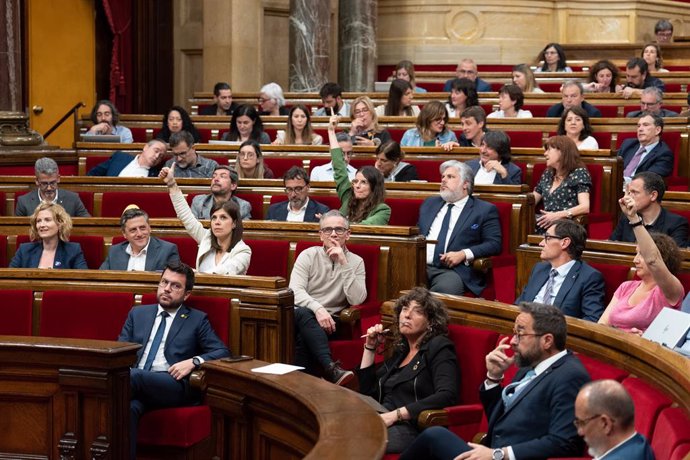 Votació de la proposició de llei de Junts sobre sequera en el ple del Parlament