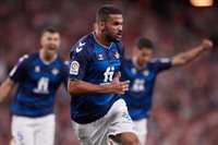 El Betis aguanta la victoria en San Mamés y el Rayo mete en más problemas al Valladolid