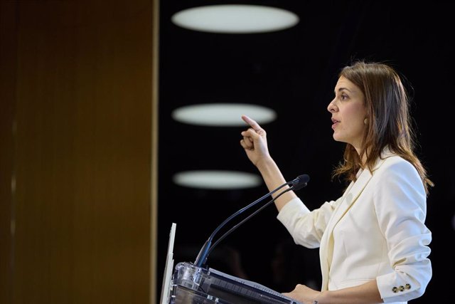 La candidata de Más Madrid a la Alcaldía, Rita Maestre, interviene durante un desayuno Madrid de Europa Press, a 5 de mayo de 2023, en Madrid (España).