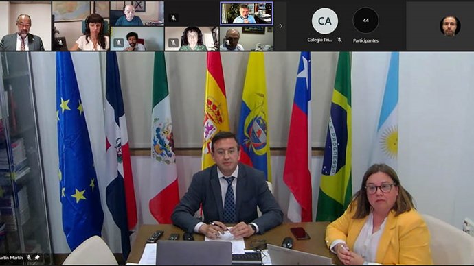 Reunión con centros latinoamericanos no universitarios que mantienen convenio de colaboración con el Ministerio de Educación.