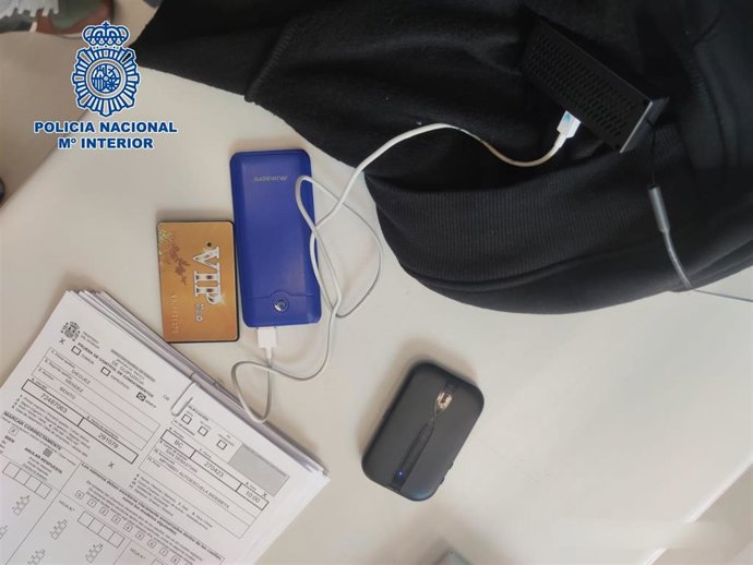 Dispositivo usado para aprobar el exámen.