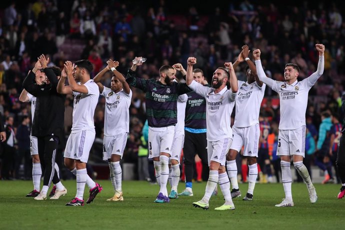 Jugadores del Real Madrid celebran el pase a la final de la Copa del Rey 2022-2023.