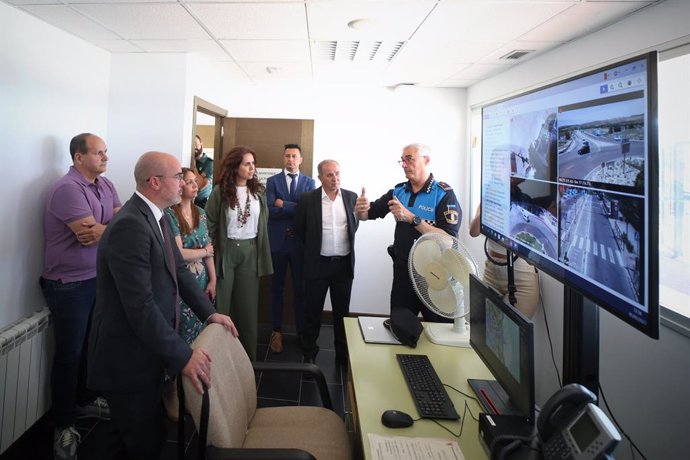 El delegado del Gobierno, Francisco Martín, durante su visita a Rivas para presidir la Junta Local de Seguridad.