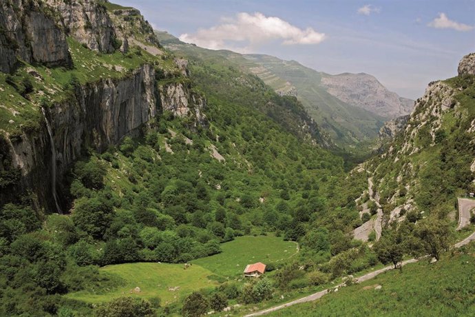 Archivo - Paisaje de Cantabria