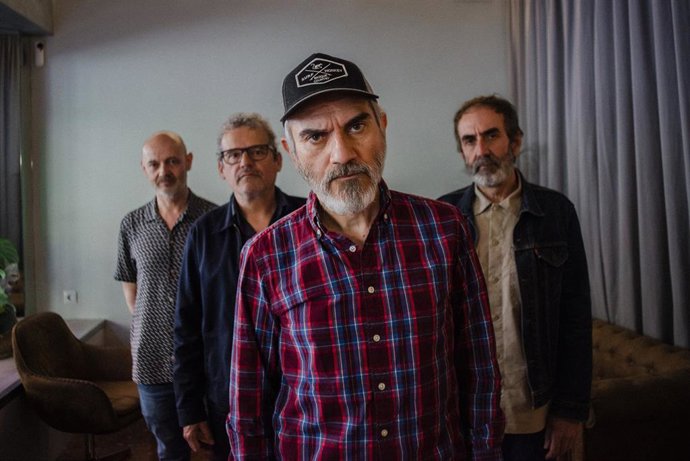 La banda albaceteña Surfin' Bichos vuelve al ruedo con nuevo disco 30 años después