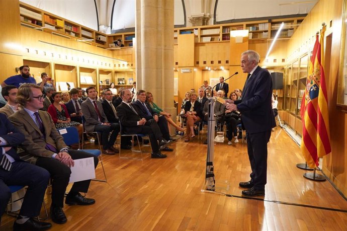 Este acto, que ha tenido lugar en la Capilla de San Martín de la Aljafería y recuerda anualmente la figura del político aragonés asesinado por ETA en 2001.