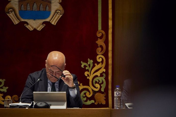 O presidente da Deputación de Ourense e presidente do PP de Ourense, Manuel Baltar, durante un pleno extraordinario da Deputación de Ourense, a 4 de maio de 2023, en Ourense, Galicia (España). A Deputación de Ourense celebra un pleno extraordinar