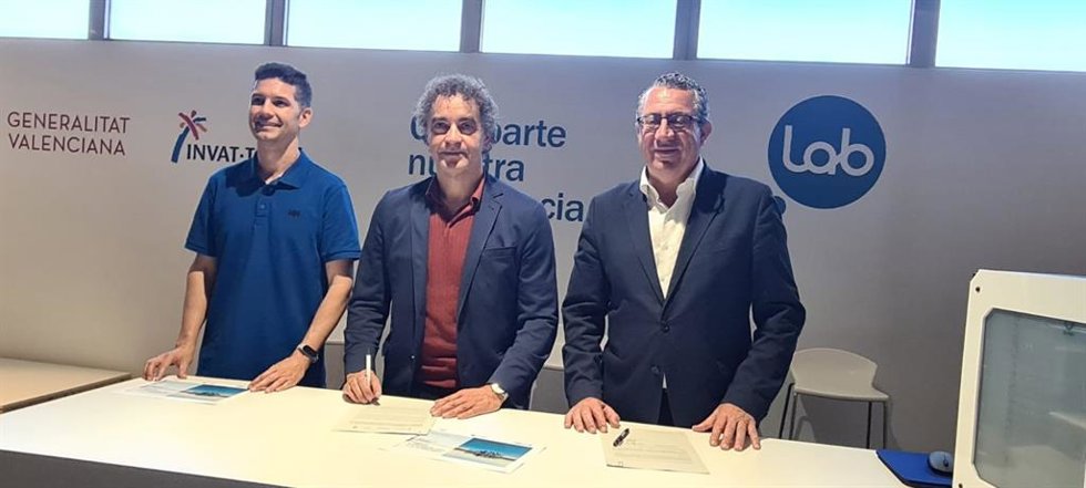 El secretario autonómico de Turisme, Francesc Colomer, el presidente de Hosbec, Fede Fuster, y el alcalde de Benidorm y presidente de la Fundación Visit Benidorm, Toni Pérez.