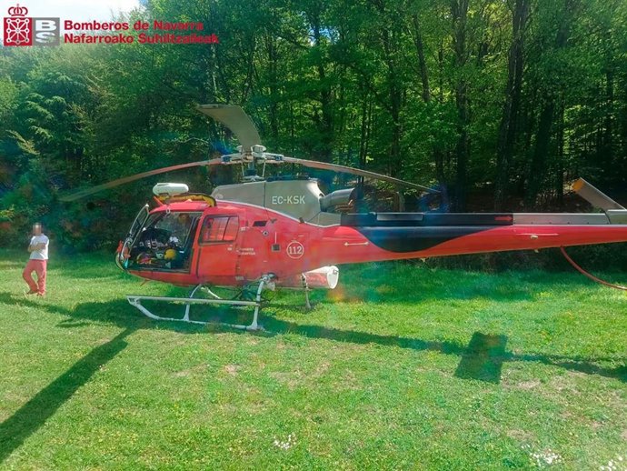 Helicóptero utilizado para evacuar al ciclista accidentado.