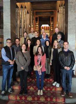 Personas asistentes a la 8 Asamblea de la Red Europea SITMUN, en Barcelona
