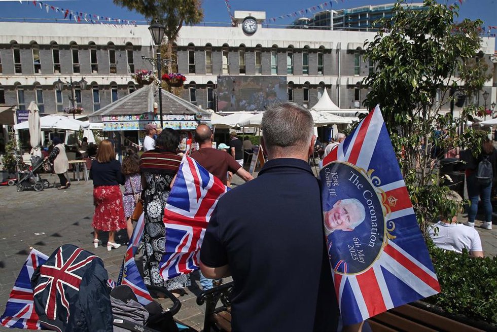 Ambiente en Gibraltar con motivo de la coronación de Carlos III