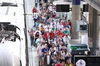 La estación Sevilla Santa Justa amplía horario y refuerza efectivos y servicios por la Final de la Copa del Rey