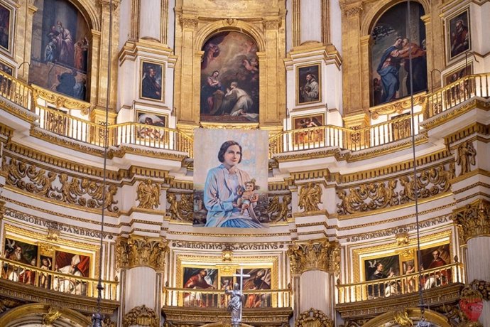 Beatificada en la Catedral de Granada la joven Conchita Barrecheguren.