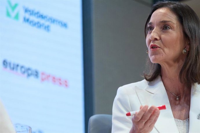 La candidata del PSOE a la alcaldía de Madrid, Reyes Maroto, interviene durante un desayuno informativo  de Europa Press, a 4 de mayo de 2023, en Madrid (España).