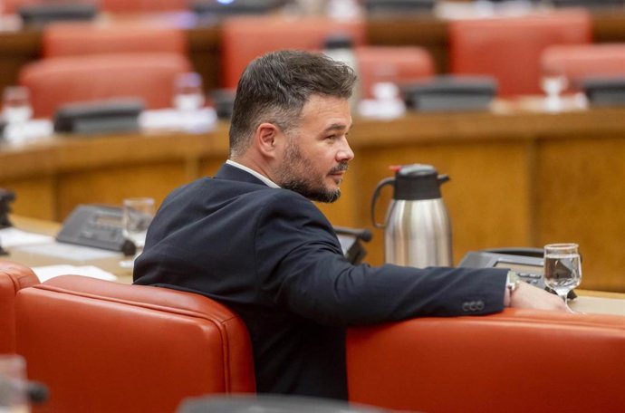 Archivo - El portavoz de ERC en el Congreso, Gabriel Rufián, durante una reunión de la Junta de Portavoces, en el Congreso de los Diputados, a 14 de marzo de 2023, en Madrid  (España).