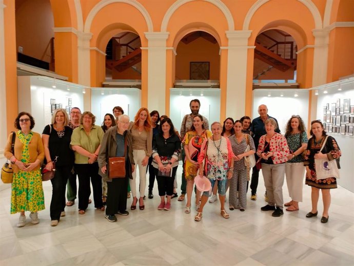 El Ayuntamiento de Sevilla acoge la exposición 'La ciudad de las Damas'.