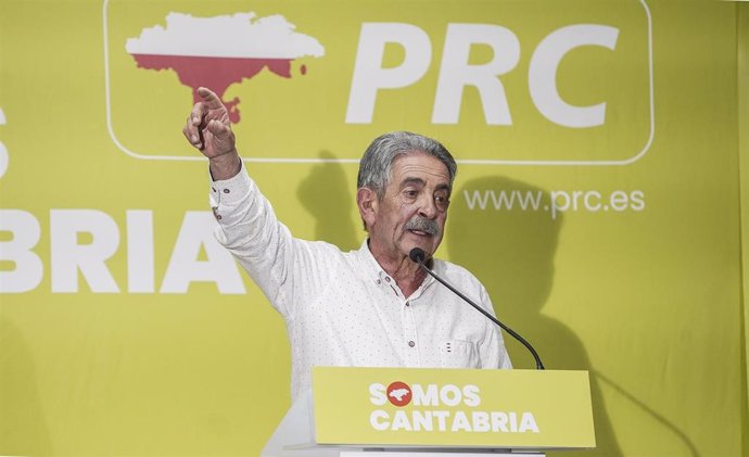 El presidente de Cantabria y candidato autonómico del PRC, Miguel Ángel Revilla