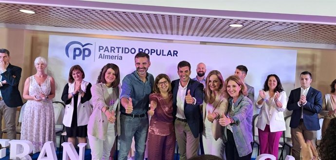 Presentación de la candidatura del PP al Ayuntamiento de Mojácar (Almería).