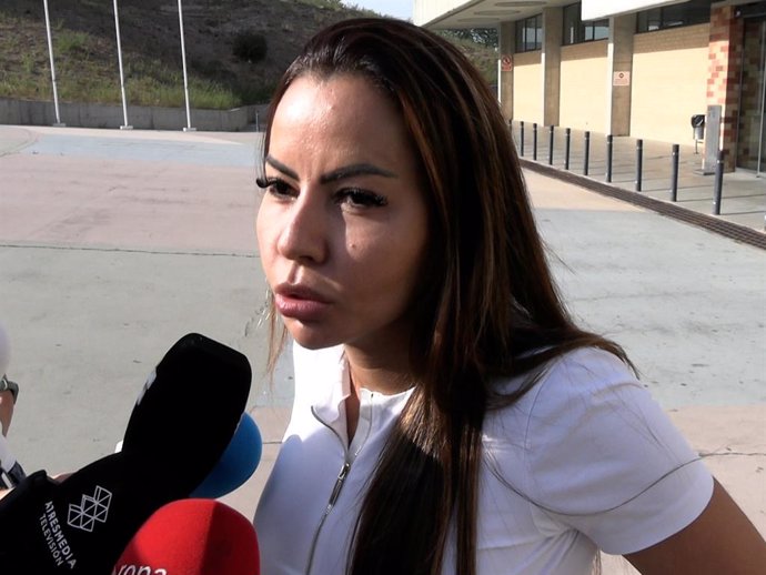 DINORA SANTANA, EXMUJER DE DANI ALVES Y MADRE DE SUS HIJOS