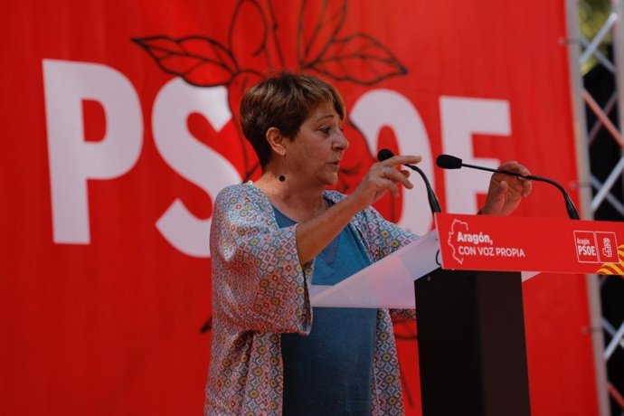 La candidata del PSOE a la Alcaldía de Teruel, Rosa López Juderías.