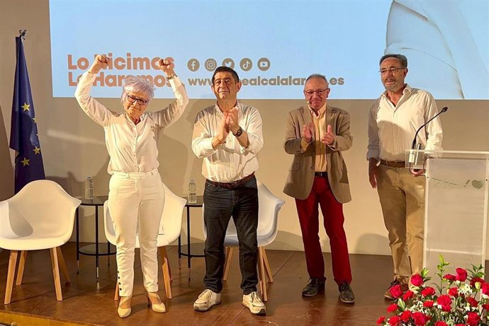 Acto de presentación de la candidatura de Elena Víboras (PSOE) a la Alcaldía de Alcalá la Real (Jaén).