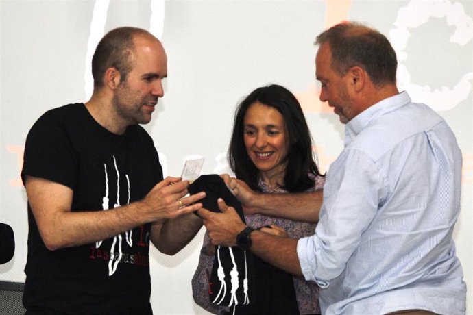 Homenaje a Domingo Villar