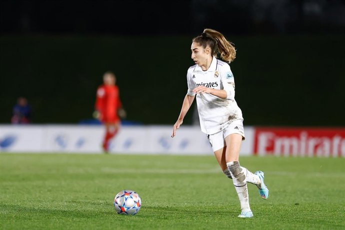 Archivo - Olga Carmona durante un partido del Real Madrid