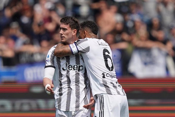 Dusan Vlahovic celebra su gol en el Atalanta-Juventus de la Serie A