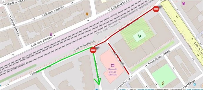 Corte de tráfico en la calle Guipúzcoa de Valladolid.