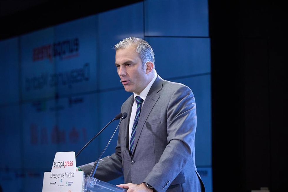 El portavoz de Vox en el Ayuntamiento de Madrid, Javier Ortega Smith, interviene durante un desayuno Madrid de Europa Press, en el Auditorio Meeting Place, a 8 de mayo de 2023, en Madrid, (España).