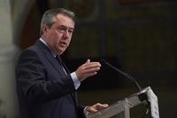 Espadas defiende priorizar el alquiler en política de vivienda y los avales de hipotecas como "medida complementaria"