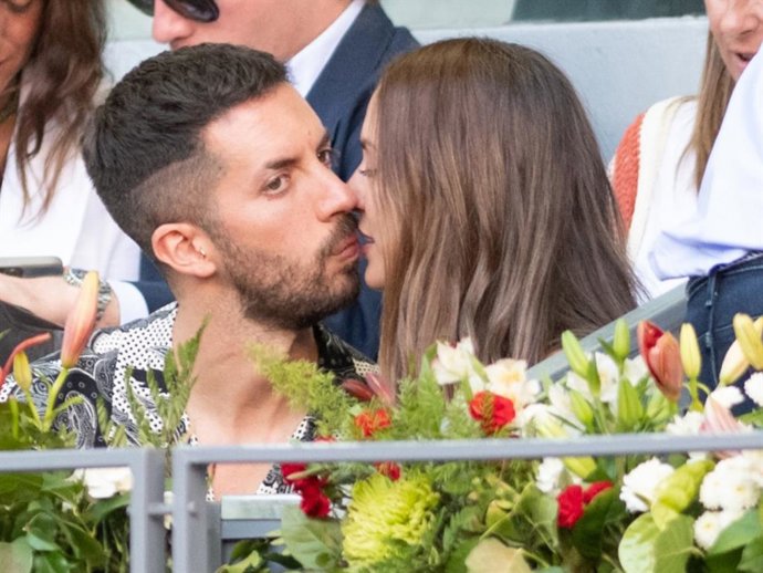David Broncano y Silvia Alonso, más cariñosos que nunca en la final femenina del Mutua Madrid Open