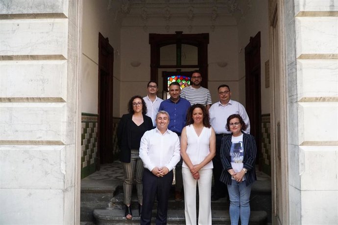 La presidenta del Consell de Mallorca y candidata a la reelección, Catalina Cladera, junto con el alcalde de Inca y candidato a la reelección, Virgilio Moreno, en la presentación de sus propuestas electorales de Cultura
