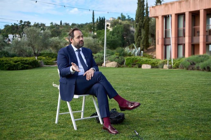El presidente del PP de C-LM, Paco Núñez, en una entrevista con Europa Press