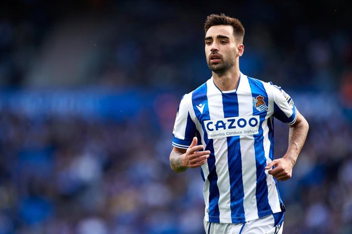 Archivo - El centrocampista de la Real Sociedad Brais Méndez durante un partido