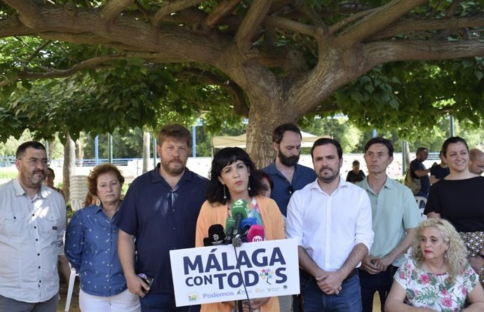Confluencia con Málaga junto al ministro de Consumo y coordinador federal de Izquierda Unida, Alberto Garzón, en un acto en Málaga