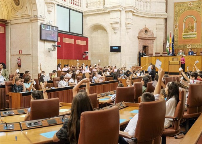 Pleno infantil del Parlamento andaluz.