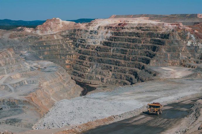 Archivo - Cerro Colorado.