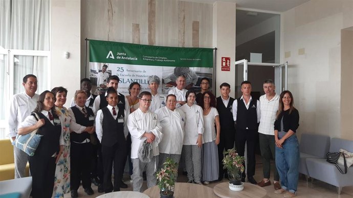 Celebración del Día de la Tierra en la Escuela de Hostelería de Islantilla (Huelva).