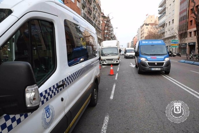 Archivo - Policía Municipal de Madrid realiza este mes controles de vehículos de transporte de personas y mercancías