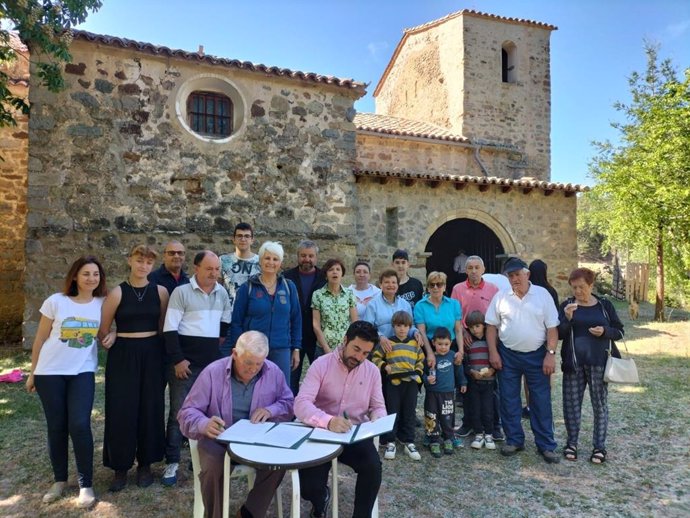 El Gobierno de La Rioja llevará la luz eléctrica hasta Ambas Aguas