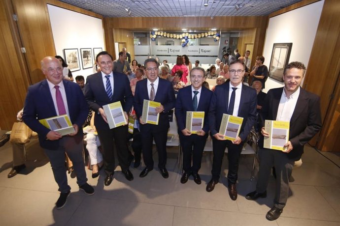 Presentación del monográfico de la revista literaria Ánfora Nova titulado "Humanismo Solidario. La ética de la esperanza",