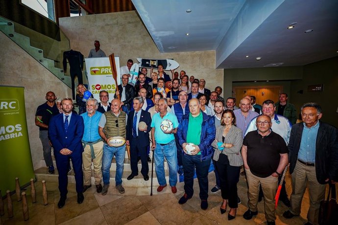 El candidato del PRC a la Alcaldía de Santander, Felipe Piña, presenta sus propuestas a federaciones, asociaciones y clubes deportivos de la ciudad