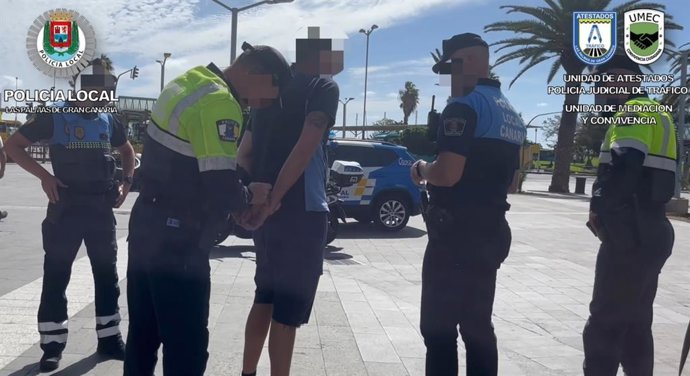 La Policía Local de Las Palmas de Gran Canaria detiene a un hombre que se dio a la fuga tras atropellar a un policía