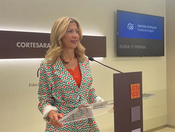 La portavoz del PP. Mar Vaquero, en la rueda de prensa