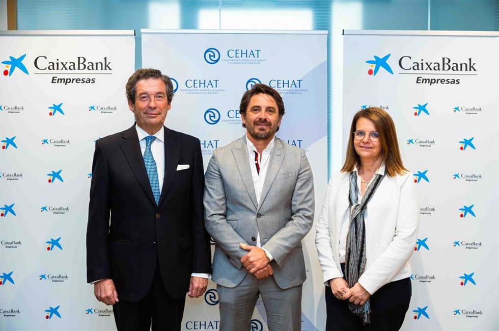 CaixaBank y Cehat renuevan su acuerdo de colaboración.