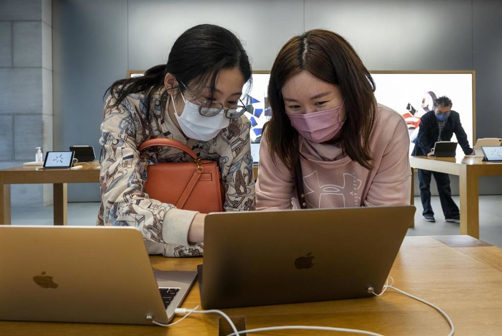 Archivo - Tienda de Apple en Hong Kong